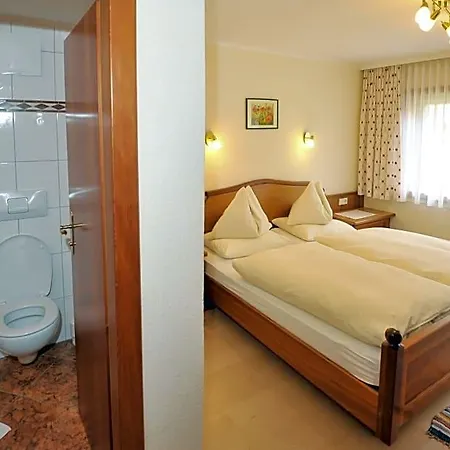 Feichtlehnerhof Bed & Breakfast 3*