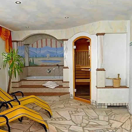 Feichtlehnerhof Bed & Breakfast 3*