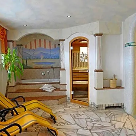 Feichtlehnerhof Bed and Breakfast 3*